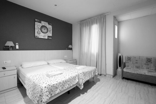 Hostal Gaudi Barcelona