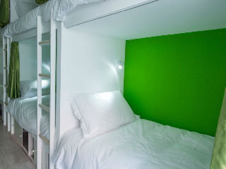Hostal Golden Tram 242
