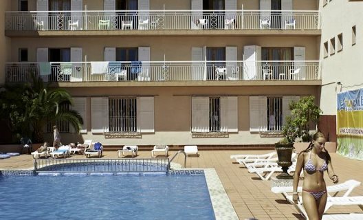 Hostal Goya Lloret Club