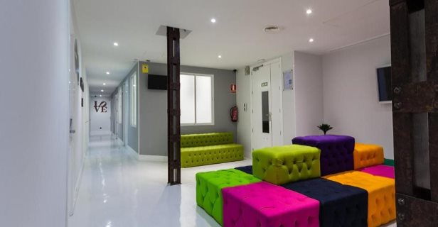 Hostal Gran Via 44