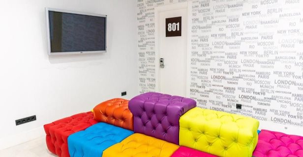 Hostal Gran Via 44
