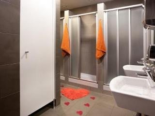 Hostal Hip Karma Shared Rooms