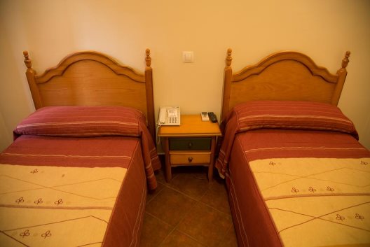Hostal Hueso