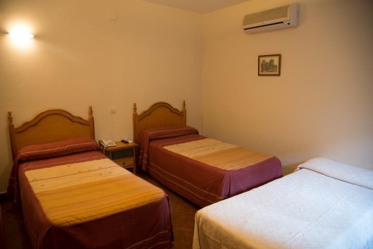 Hostal Hueso