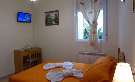 Hostal Huespedes Toledo