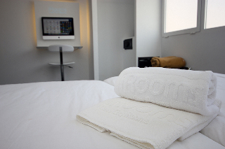 Hostal Irooms Rooms
