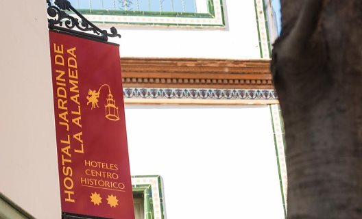 Hostal Jardin De La Alameda