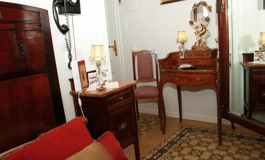 Hostal L Antic Espai