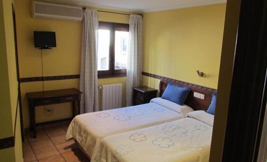 Hostal La Campana