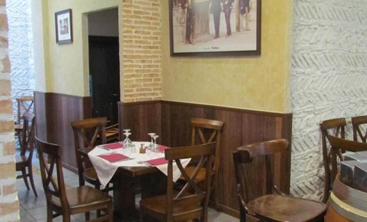 Hostal La Campana