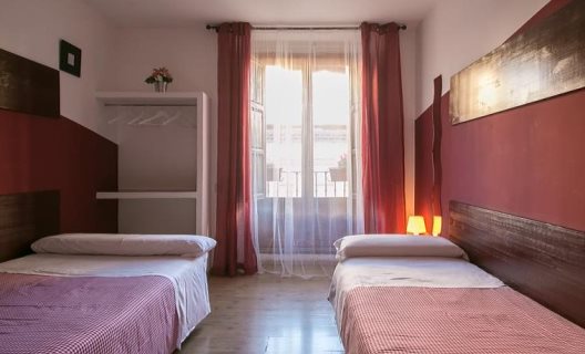 Hostal La Casa De La Plaza