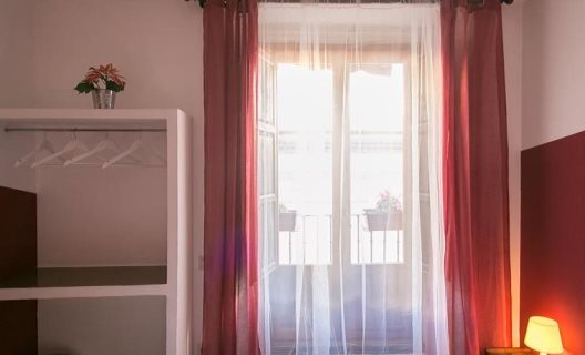 Hostal La Casa De La Plaza