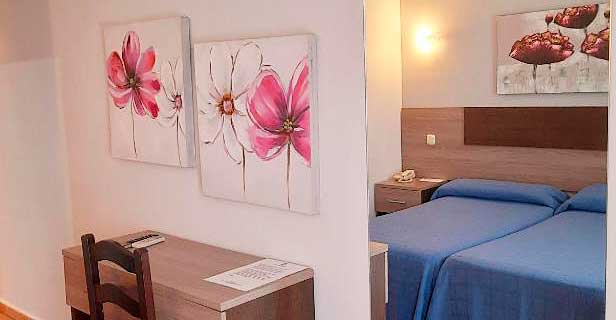 Hostal La Colonia