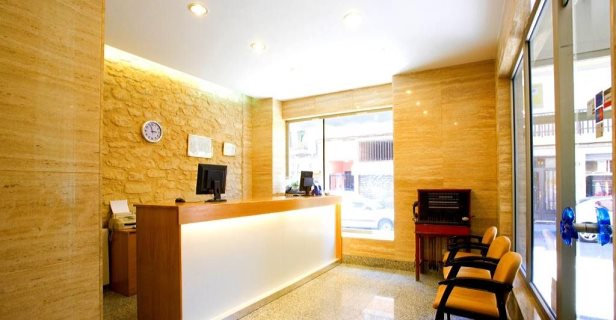 Hostal La Lonja