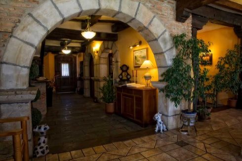 Hostal La Posada Puente Romano