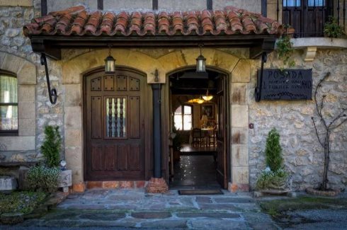 Hostal La Posada Puente Romano