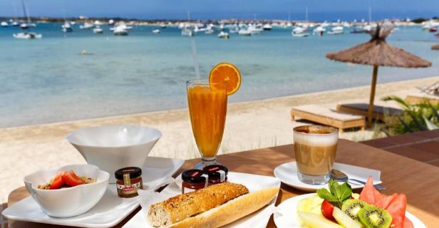 Hostal La Savina