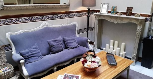 Hostal Le Petit Paris