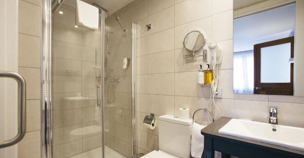 Hostal Legazpi Doce Rooms