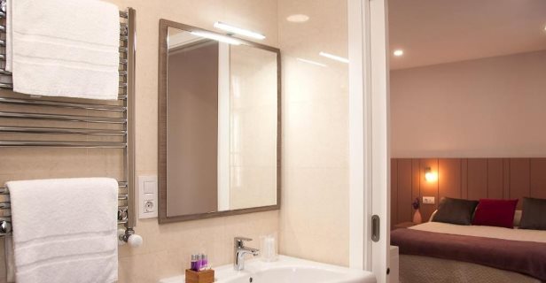 Hostal Linares Rooms Santiago