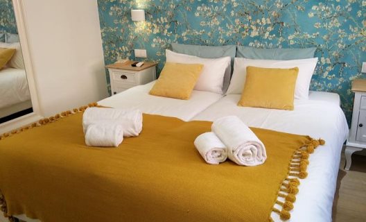 Hostal Lisbon Terrace Suites