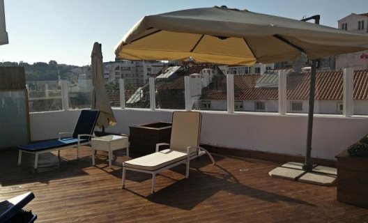 Hostal Lisbon Terrace Suites