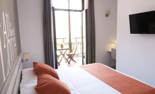 Hostal Live Barcelona