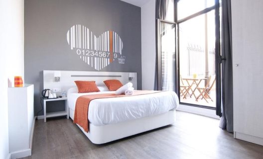 Hostal Live Barcelona