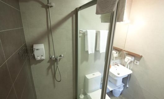 Hostal Live Barcelona