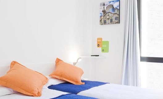 Hostal Live & Dream