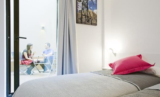 Hostal Live & Dream