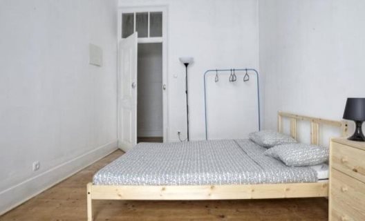 Hostal Locals & Suites