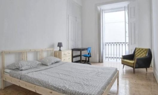 Hostal Locals & Suites