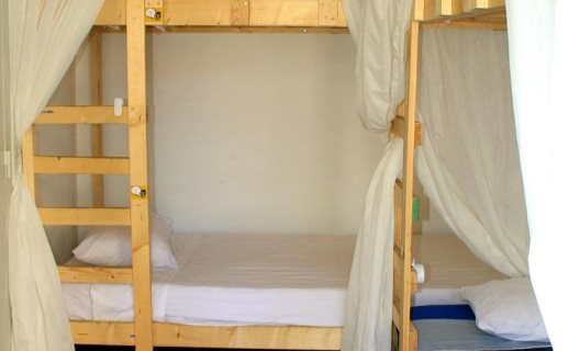 Hostal Locals & Suites
