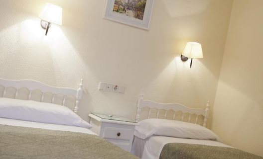 Hostal Los Alpes