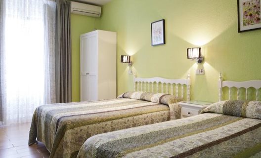 Hostal Los Alpes