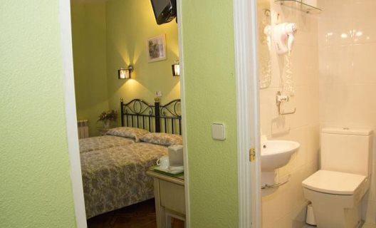Hostal Los Alpes