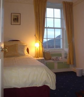 Hostal Mansefield Guest House