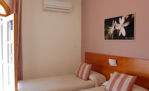 Hostal Marazul