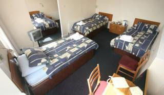 Hostal Mclays Guest House