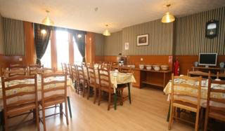 Hostal Mclays Guest House