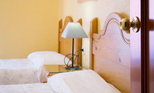 Hostal Mesones