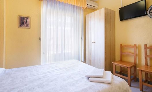 Hostal Mesones