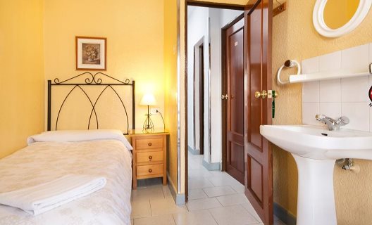 Hostal Mesones