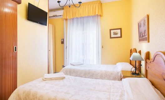 Hostal Mesones