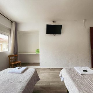 Hostal Monreal