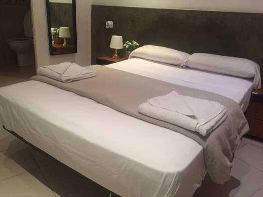 Hostal Mont Thabor