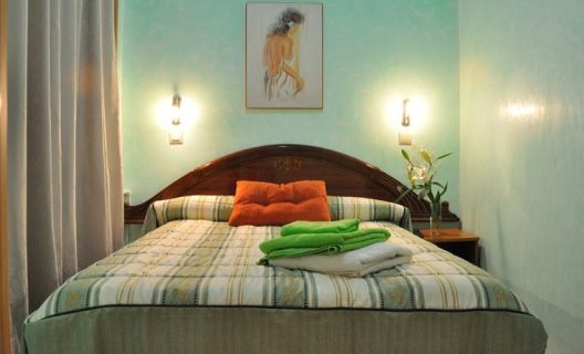 Hostal Naranjos