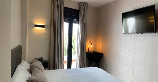 Hostal Nerjarooms