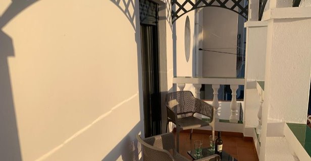 Hostal Nerjarooms